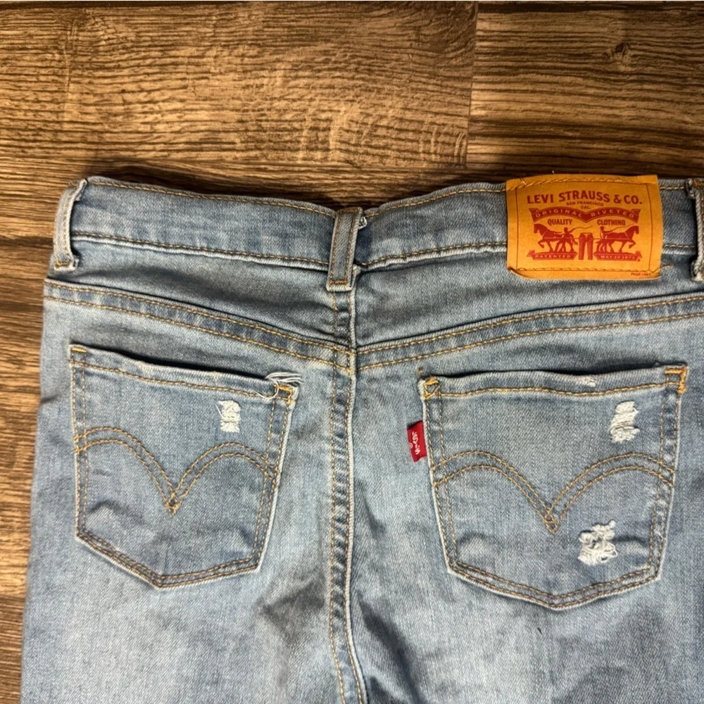 Levi's Blue Skinny Jeans with Distressed Details